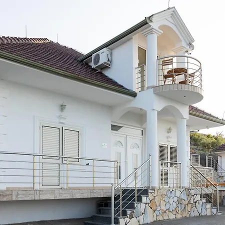 The Lake Houses Villa *
